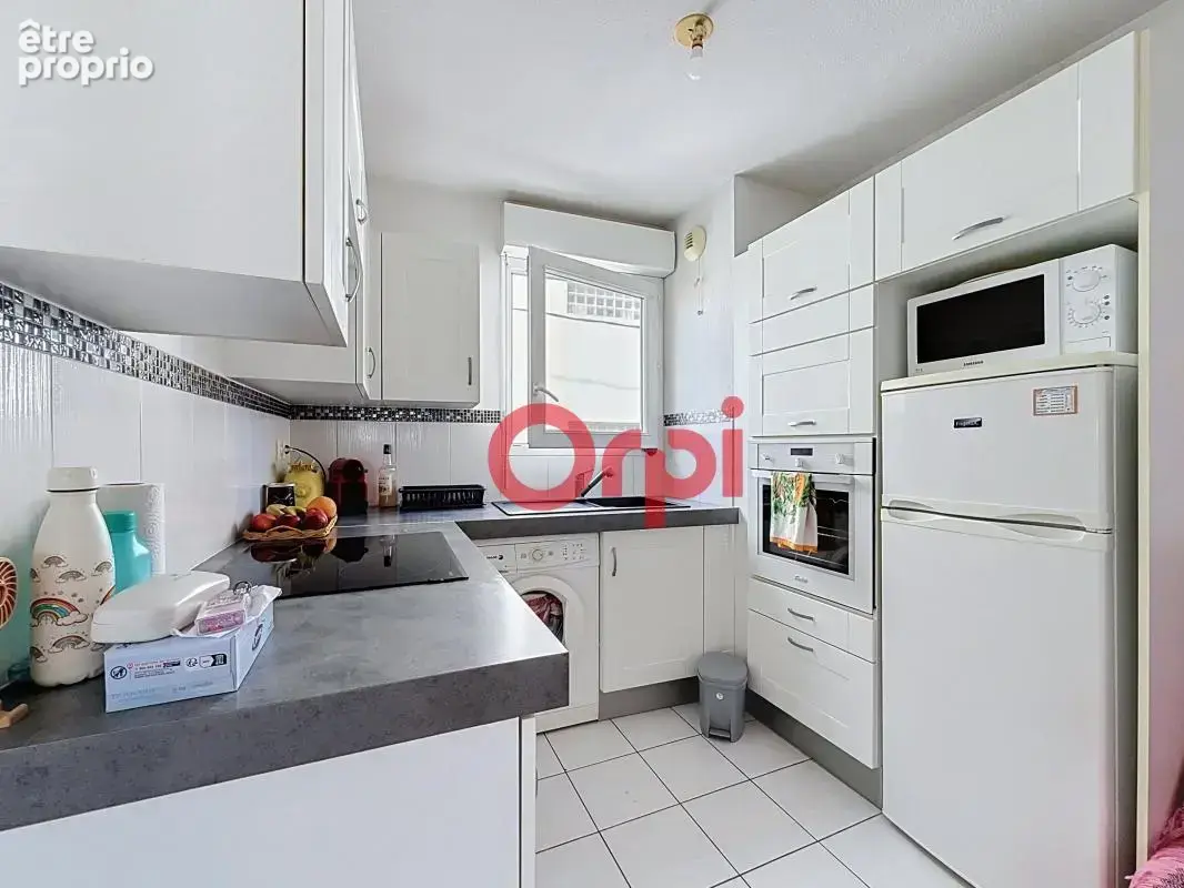 Appartement À Vendre T2 41 m2 - La Seyne-sur-Mer - garage - photo 3