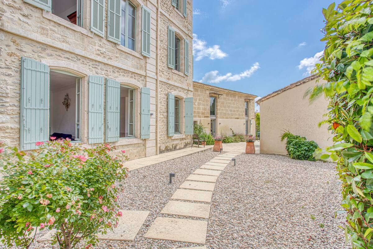 Maison à UZES