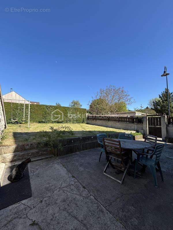 Maison à VIELS-MAISONS