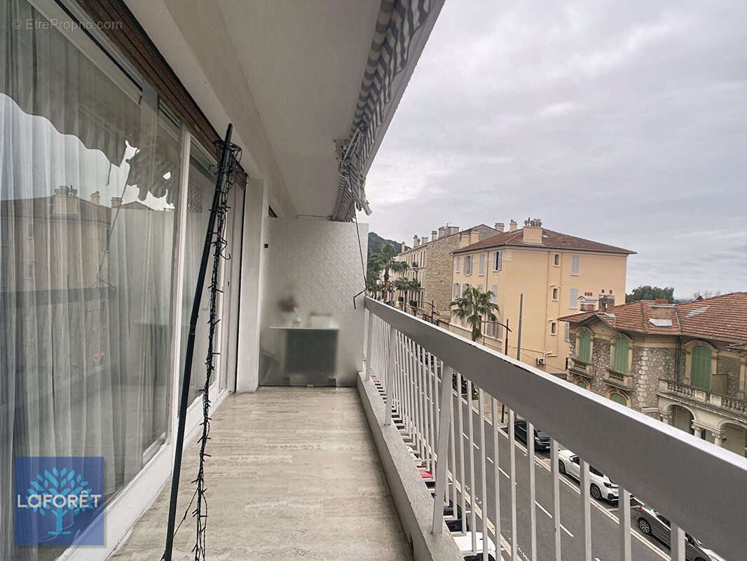 Appartement à LE CANNET