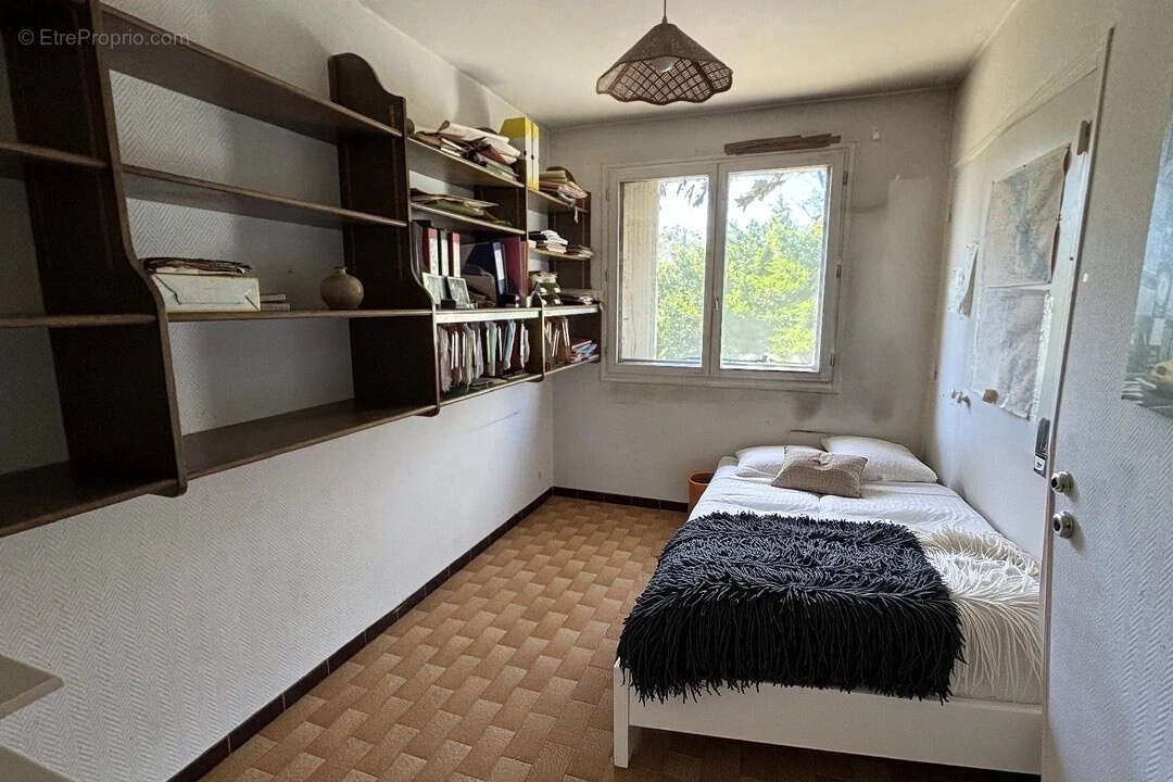 Maison à MONTELEGER