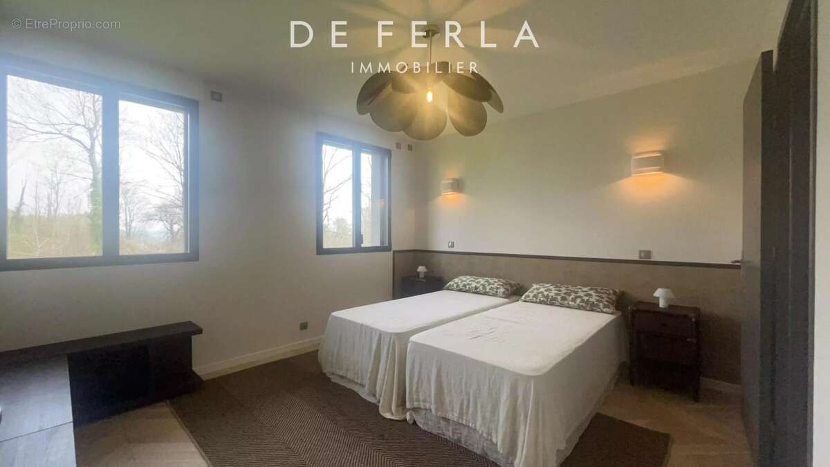 Maison à MAGNY-LE-HONGRE