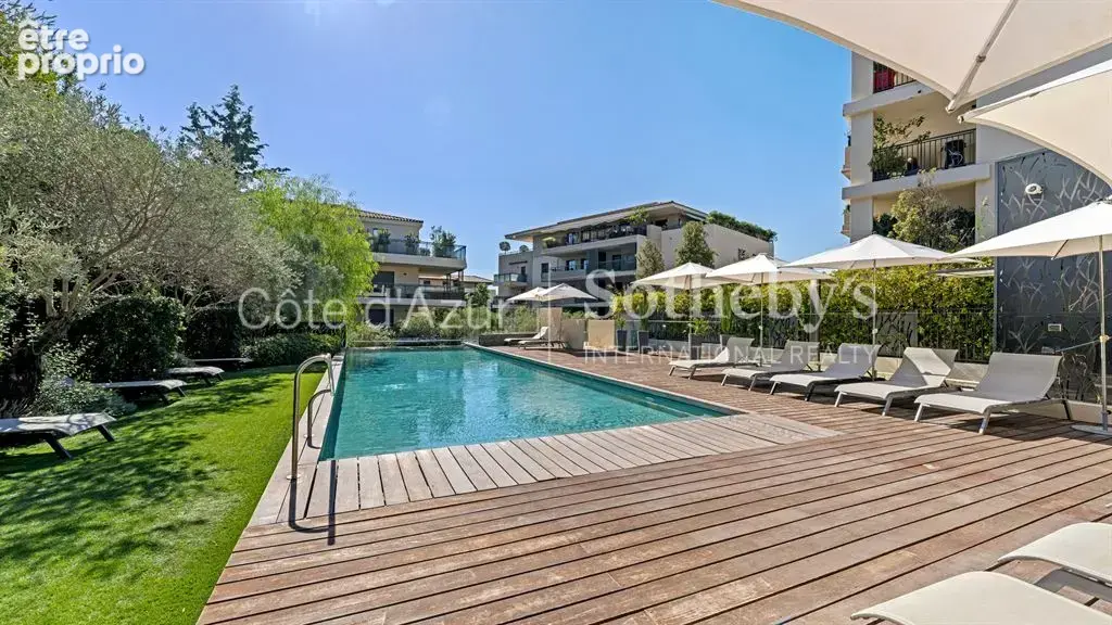 Saint Tropez, penthouse de 130 m² avec trois chambres et 40 m² de terrasses - photo 7