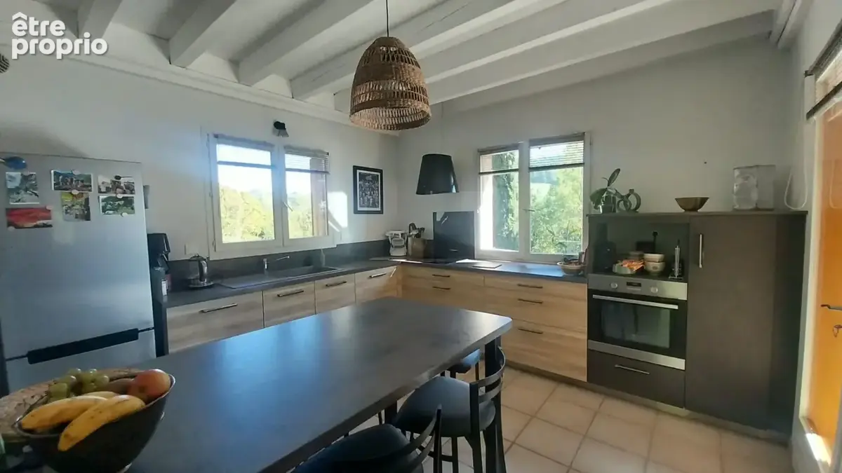 LES CÔTES-D'AREY - Maison 181 m², 5 chambres, piscine et terrain de 3 805 m² - photo 10