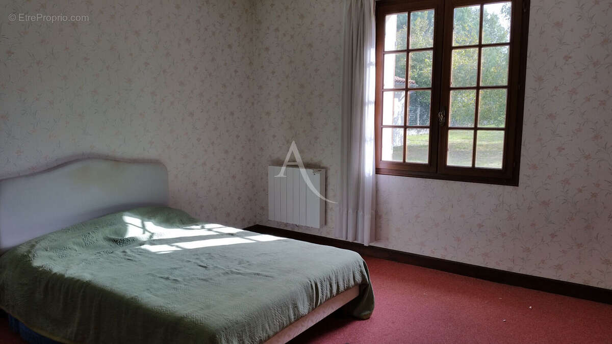 Maison à FONTCOUVERTE