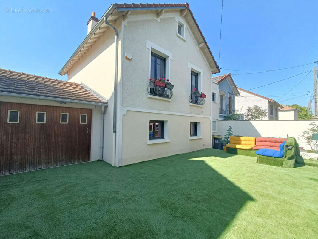 Maison à VILLEMOMBLE