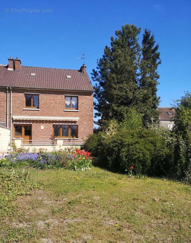 Maison à TILLOY-LEZ-CAMBRAI