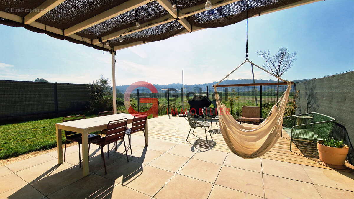 Appartement à LANCON-PROVENCE