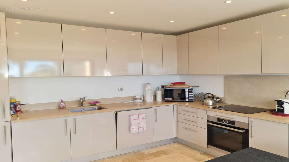 Appartement à LES ISSAMBRES