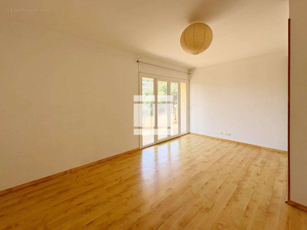 AJACCIO – Route des Îles Sanguinaires – Spacieux T4 de 150 m² avec terrasse filante de 60 m² exposée plein sud - photo 6