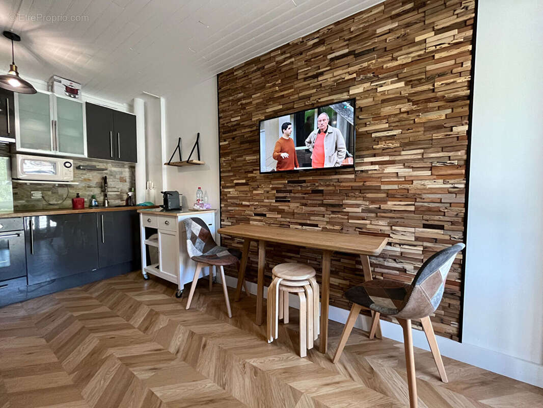 Appartement à PEONE