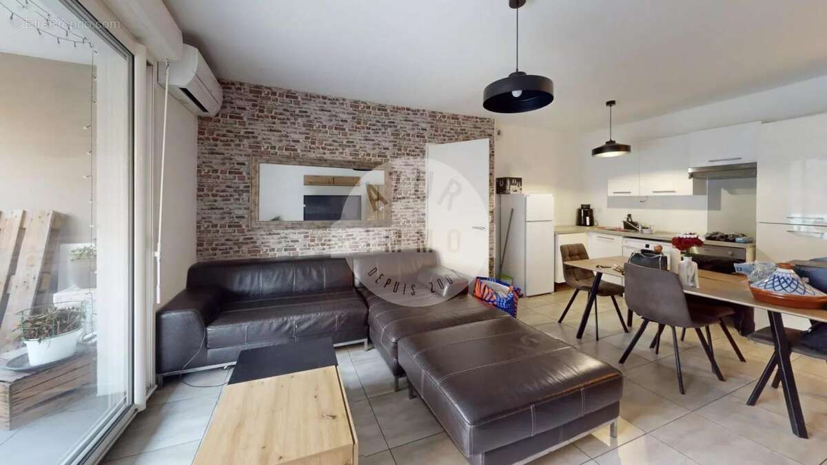 Appartement à MARSEILLE-4E