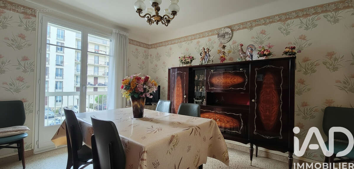 Photo 4 - Appartement à CHOISY-LE-ROI
