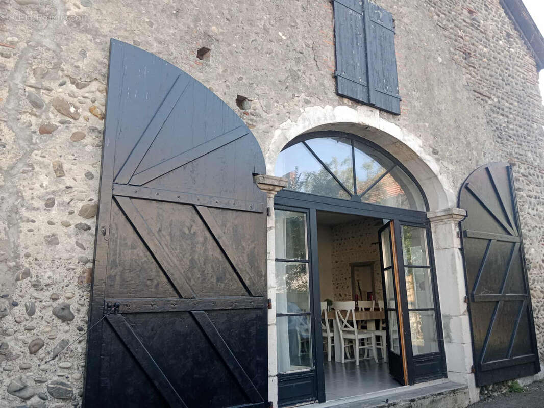 Maison à ARTIX