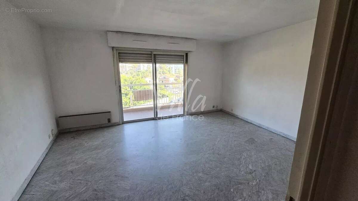 Appartement à MANDELIEU-LA-NAPOULE