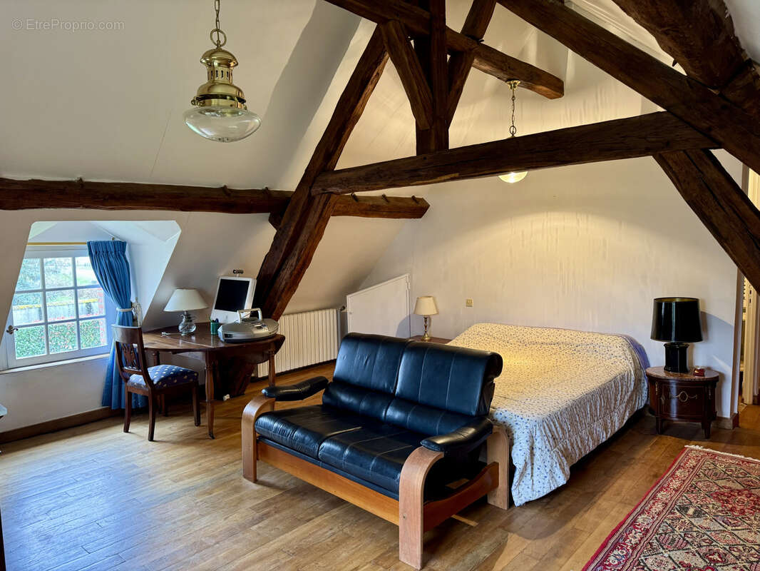 Maison à VIEILLES-MAISONS-SUR-JOUDRY