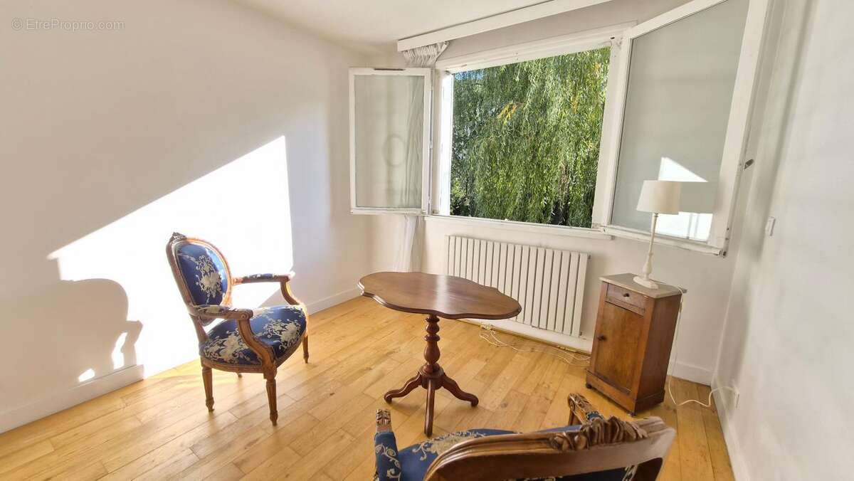 Maison à SAINT-GERMAIN-LES-ARPAJON