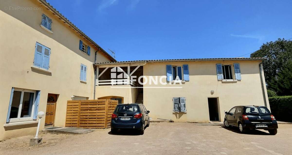 Appartement à CRAPONNE