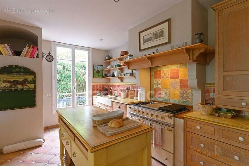 Maison à MAISONS-LAFFITTE