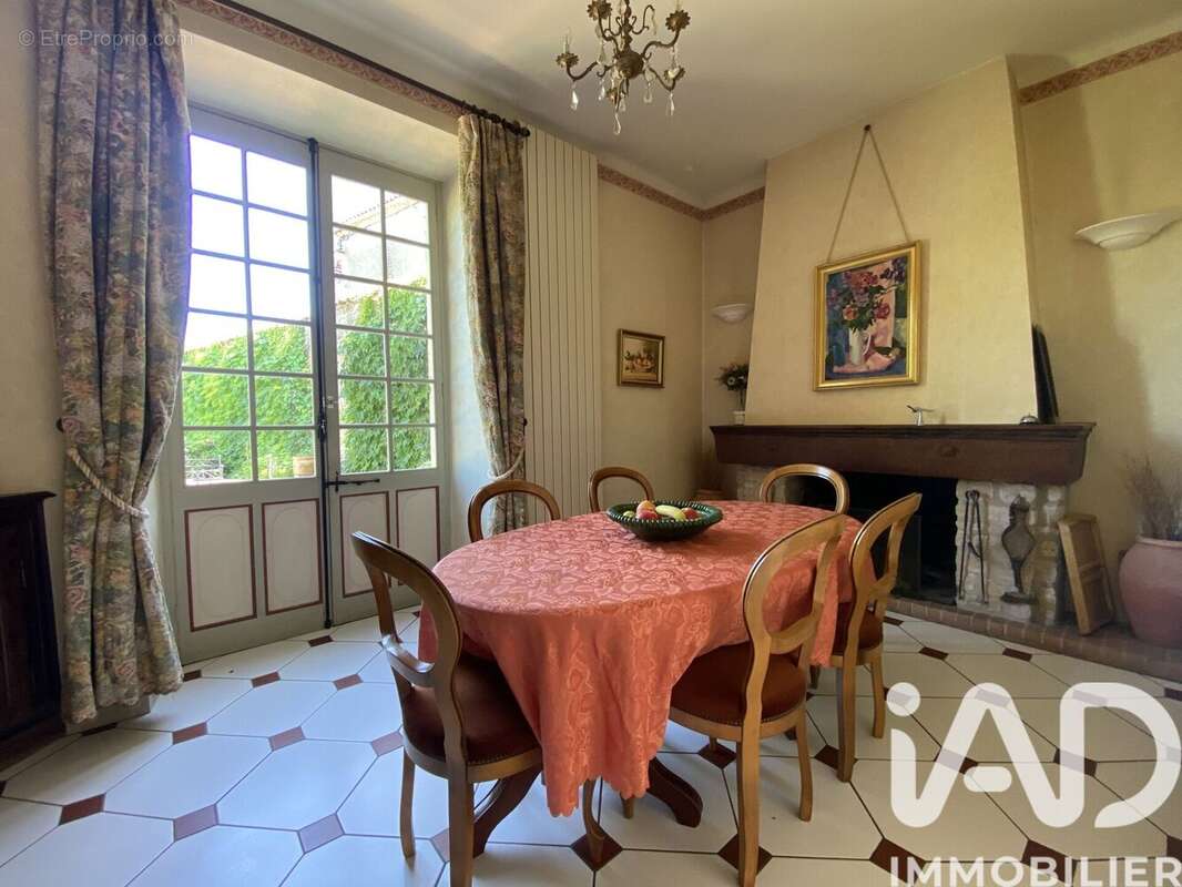 Maison 400 m² à Montagnac-Sur-Auvignon  - photo 7