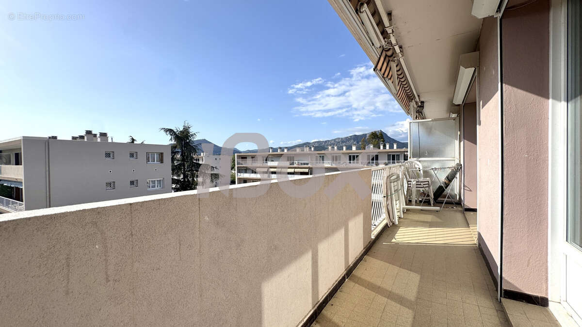 Appartement à LE PRADET