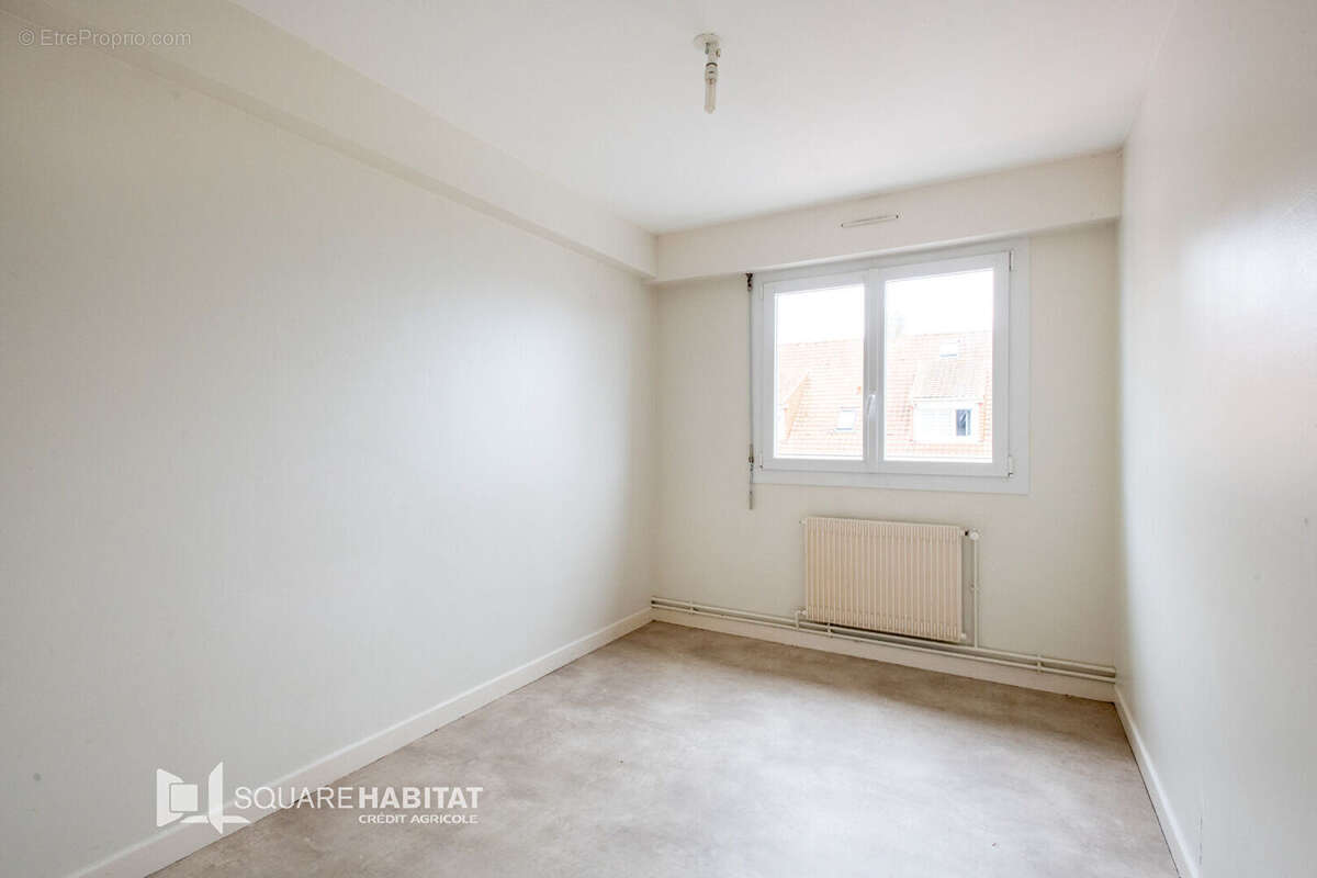 Maison à SAINT-MARTIN-BOULOGNE