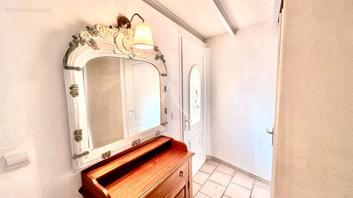 Maison à GINASSERVIS