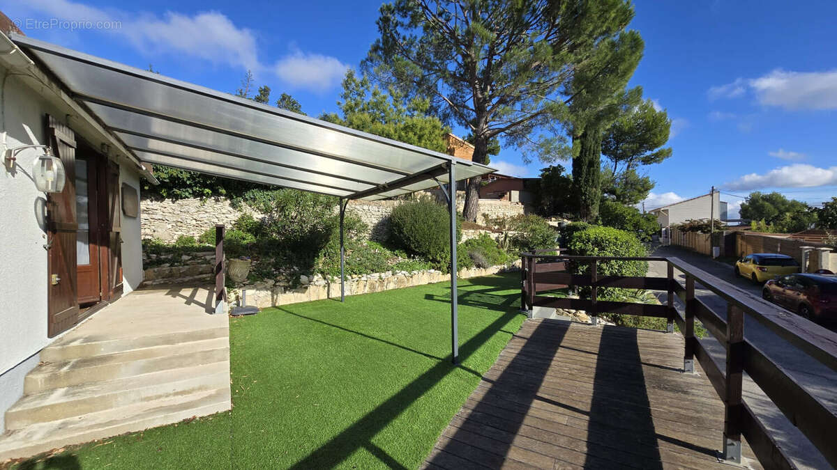 Maison à LE CASTELLET