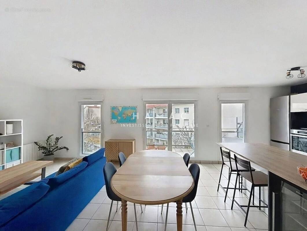 Appartement à TASSIN-LA-DEMI-LUNE