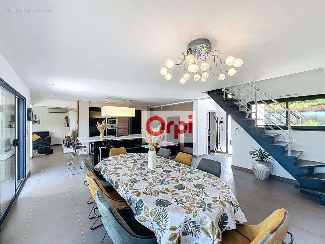 Maison à PORTO-VECCHIO