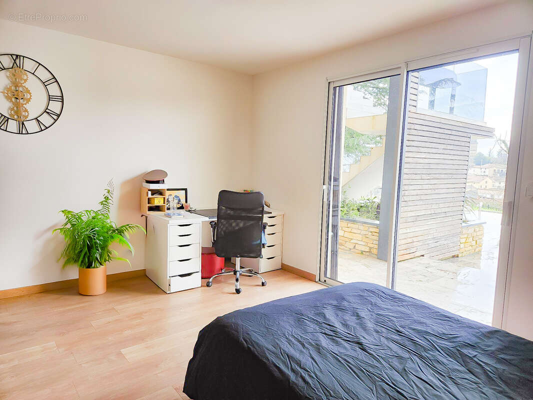 Maison à ROUSSILLON