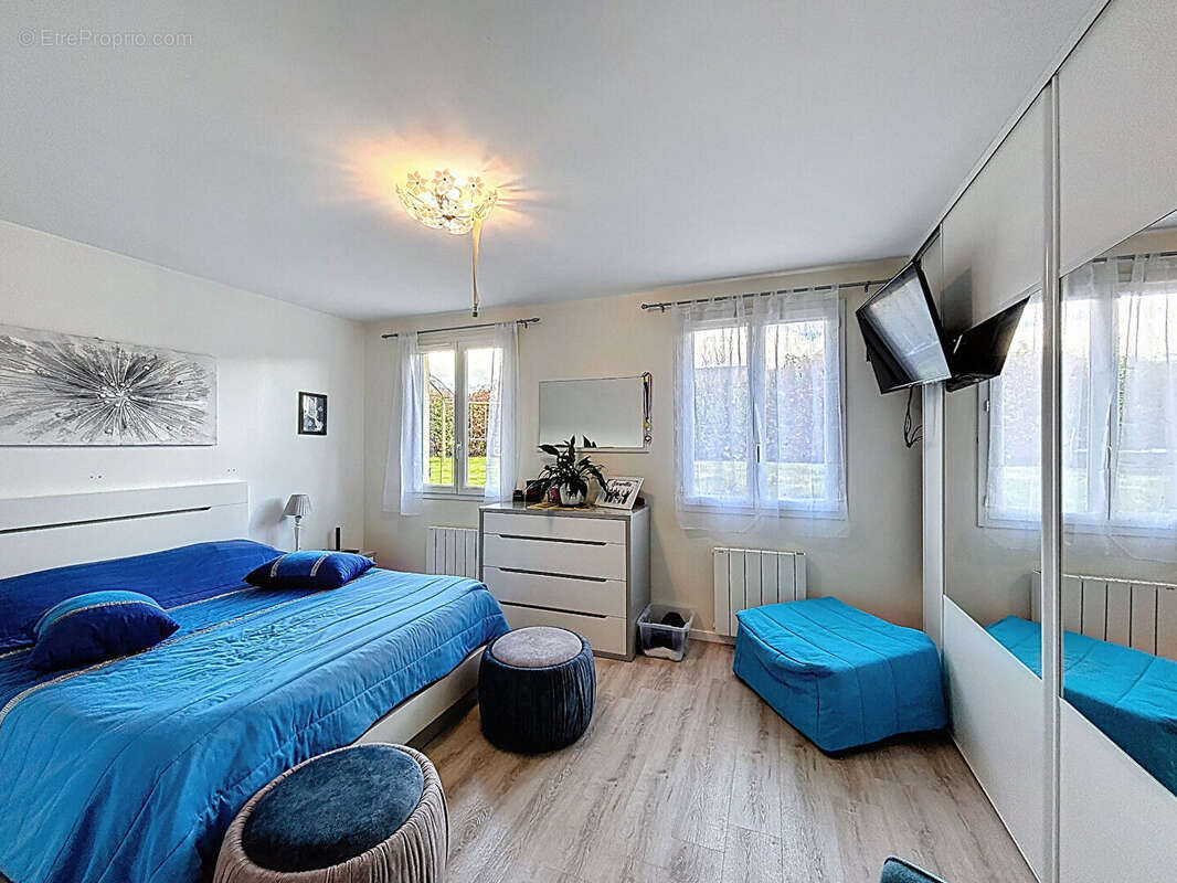 Maison à SAINT-SAMSON-DE-LA-ROQUE