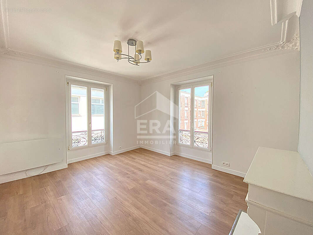 Appartement à LEVALLOIS-PERRET