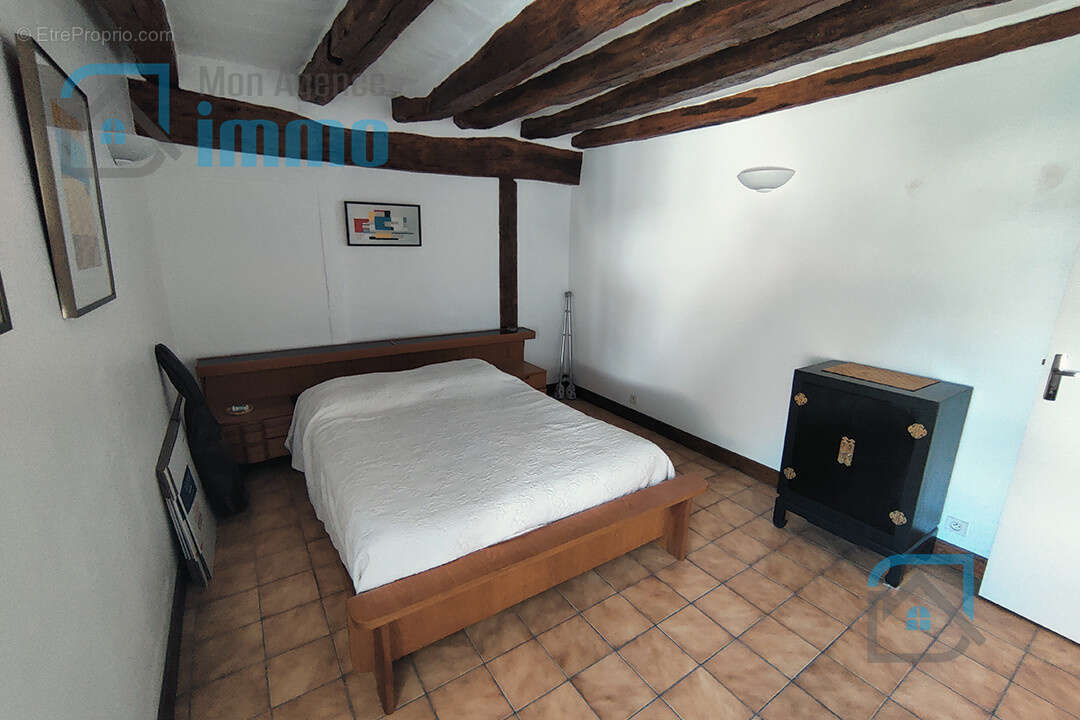 Maison à MEHUN-SUR-YEVRE