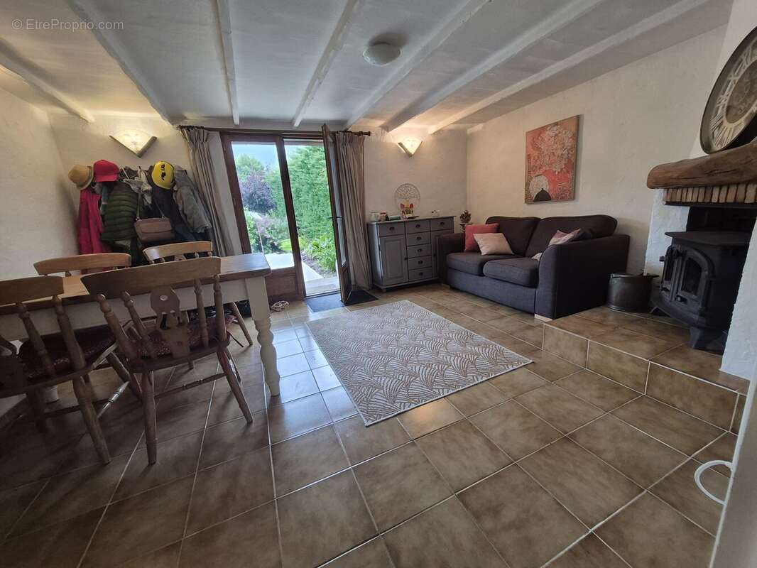Maison 112 m² à Tremolat  - photo 7