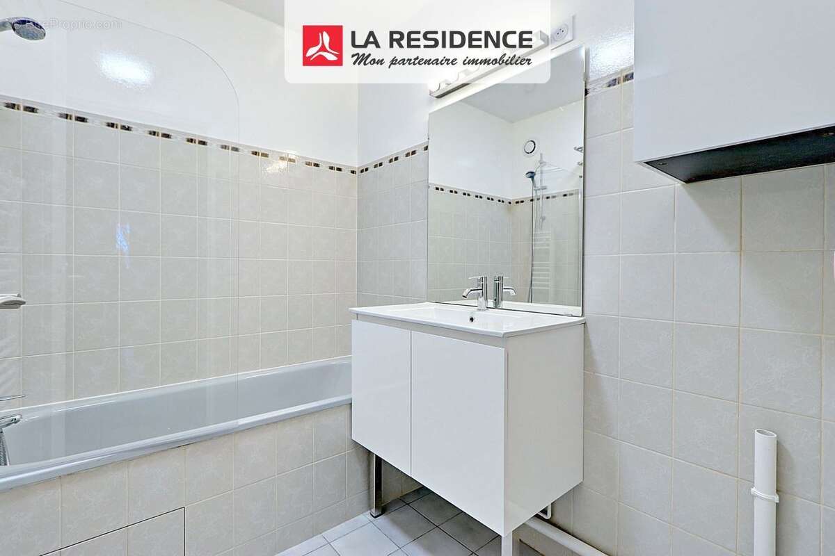 Appartement à BEAUCHAMP