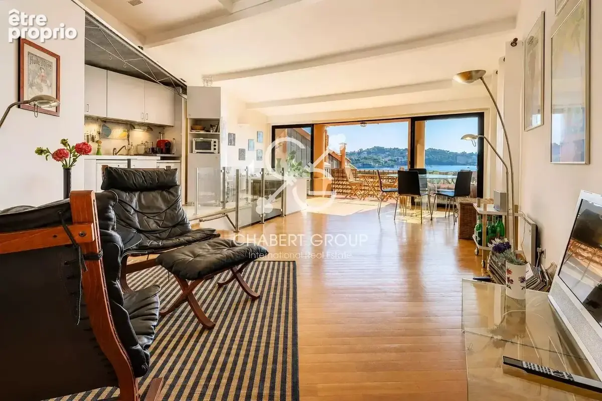 Villefranche-sur-mer - vieille-ville - appartement - 2/3 pièces - 65,55 m² - vue mer panoramique époustouflante - terrasse - photo 3