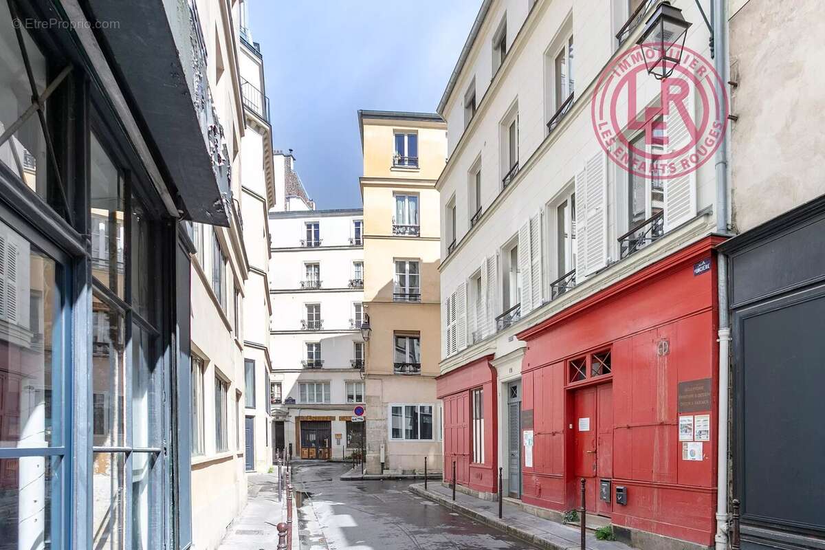 Appartement à PARIS-3E