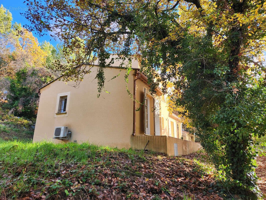 Maison à MERINDOL-LES-OLIVIERS