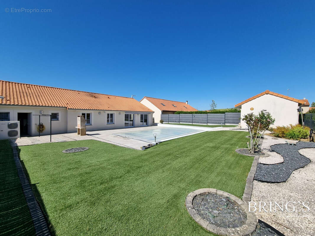 Maison à DELME