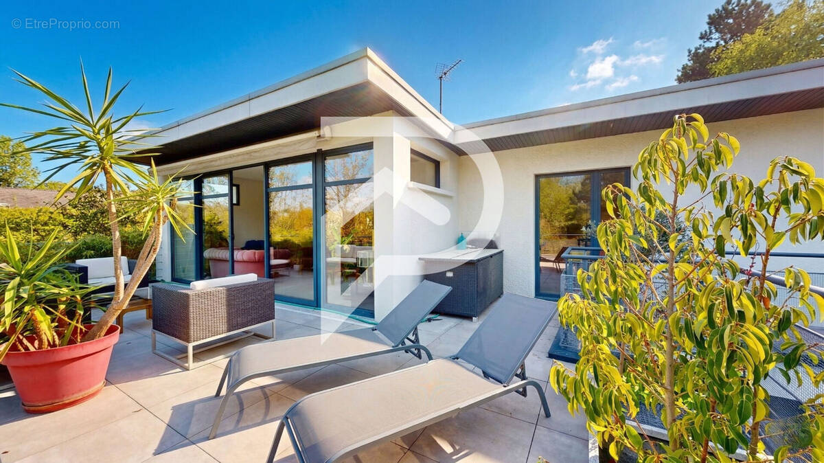 Maison à MARLY-LE-ROI