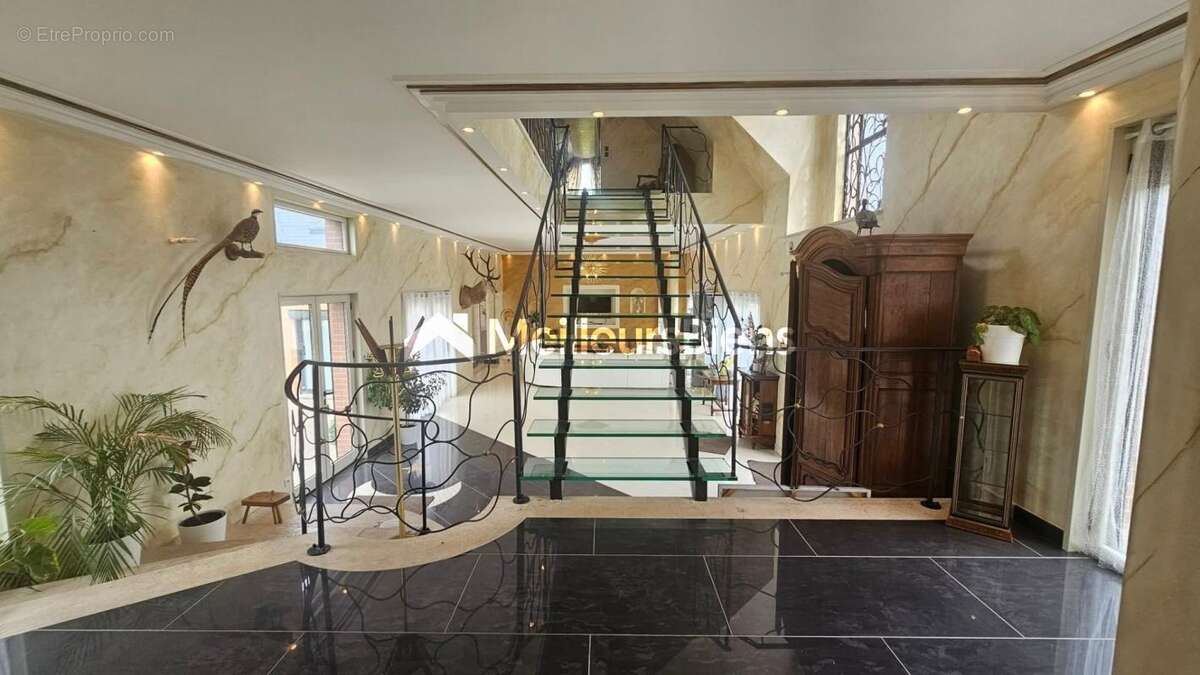 Maison à ENGLEFONTAINE