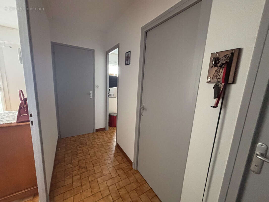 A VENDRE Appartement T2 à Dax - Dernier étage avec terrasse - photo 9