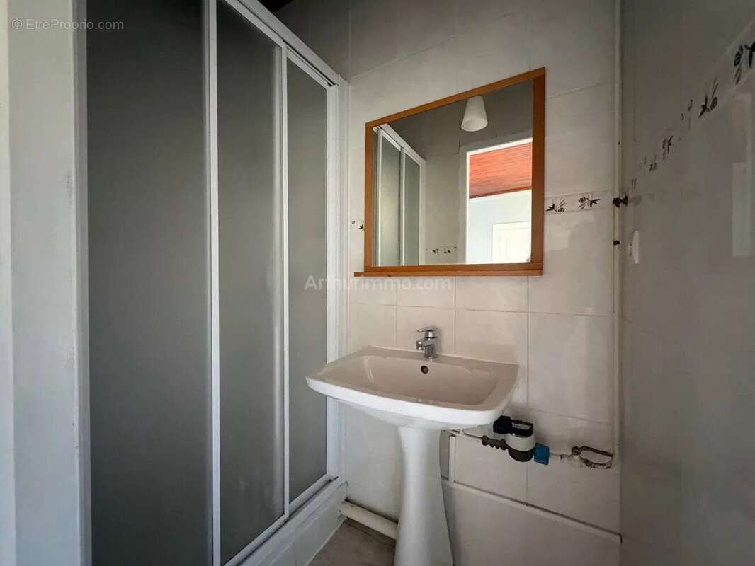 Appartement à SAINT-MARTIN-D'HERES
