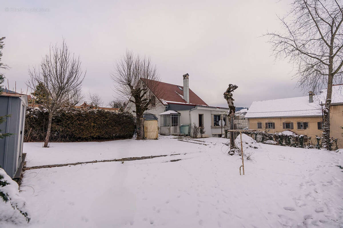 Maison à MORTEAU
