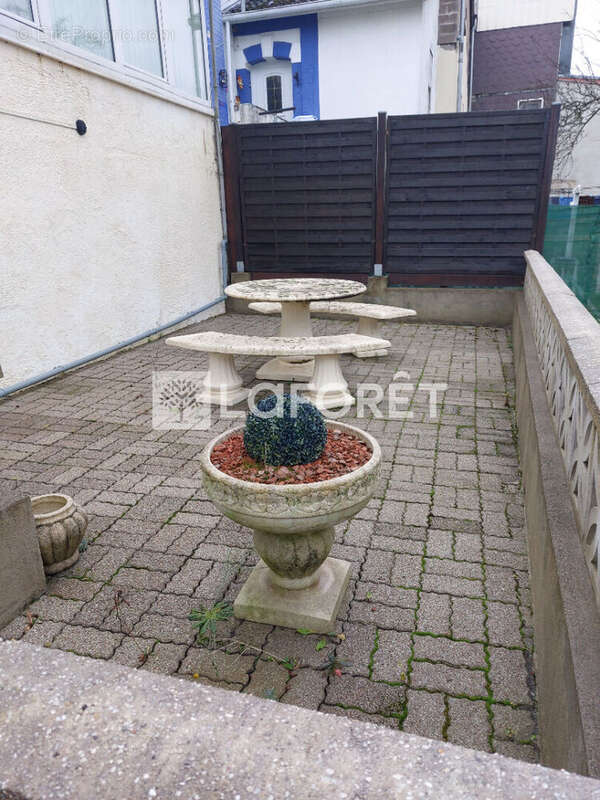 Maison à AUDUN-LE-TICHE