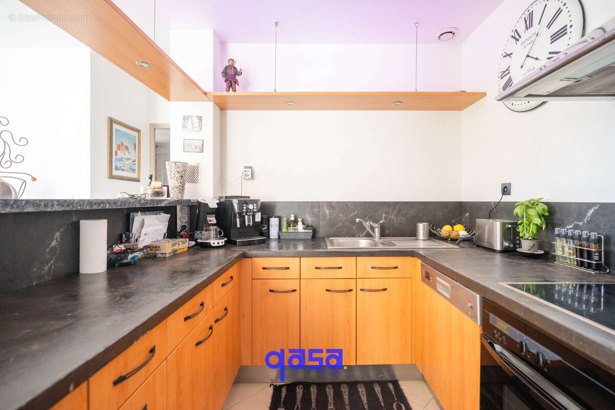 Appartement à MARSEILLE-7E