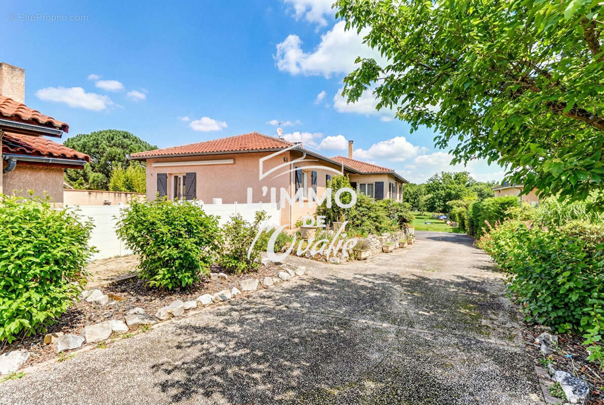 Maison à BRUGUIERES