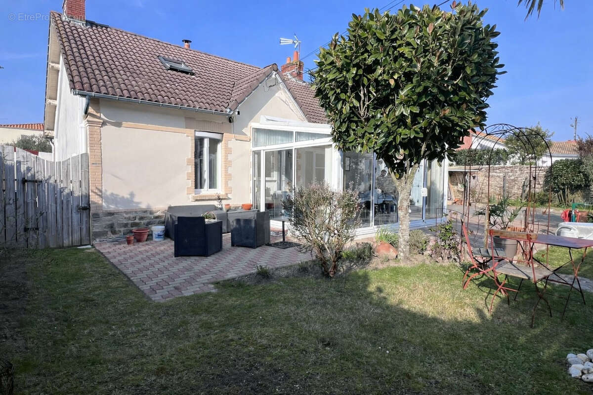 Maison à SAINT-MICHEL-CHEF-CHEF