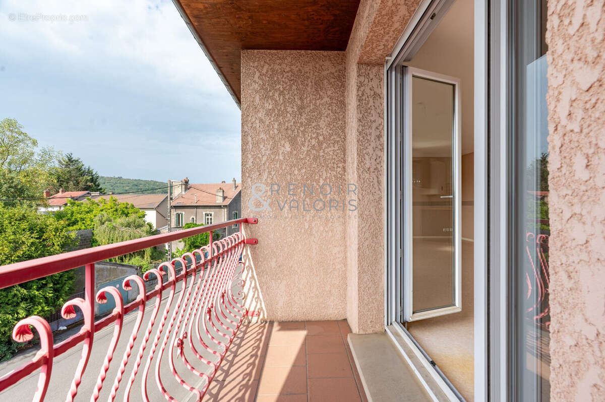 Appartement 114 m² à Neuves-Maisons  - photo 2
